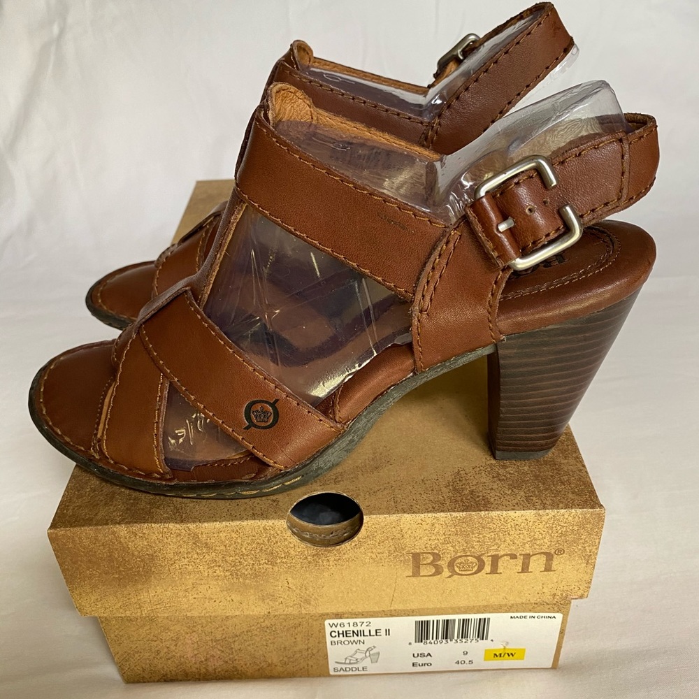 Born brown strappy heel sandals 👡